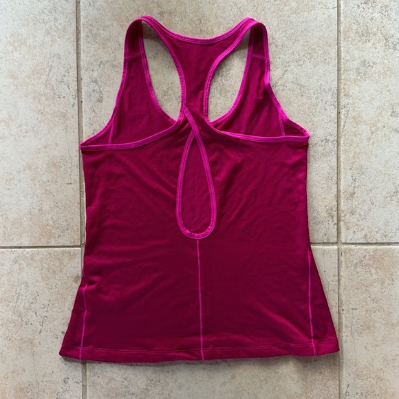 North Face Tank Top - Picture 3 of 3